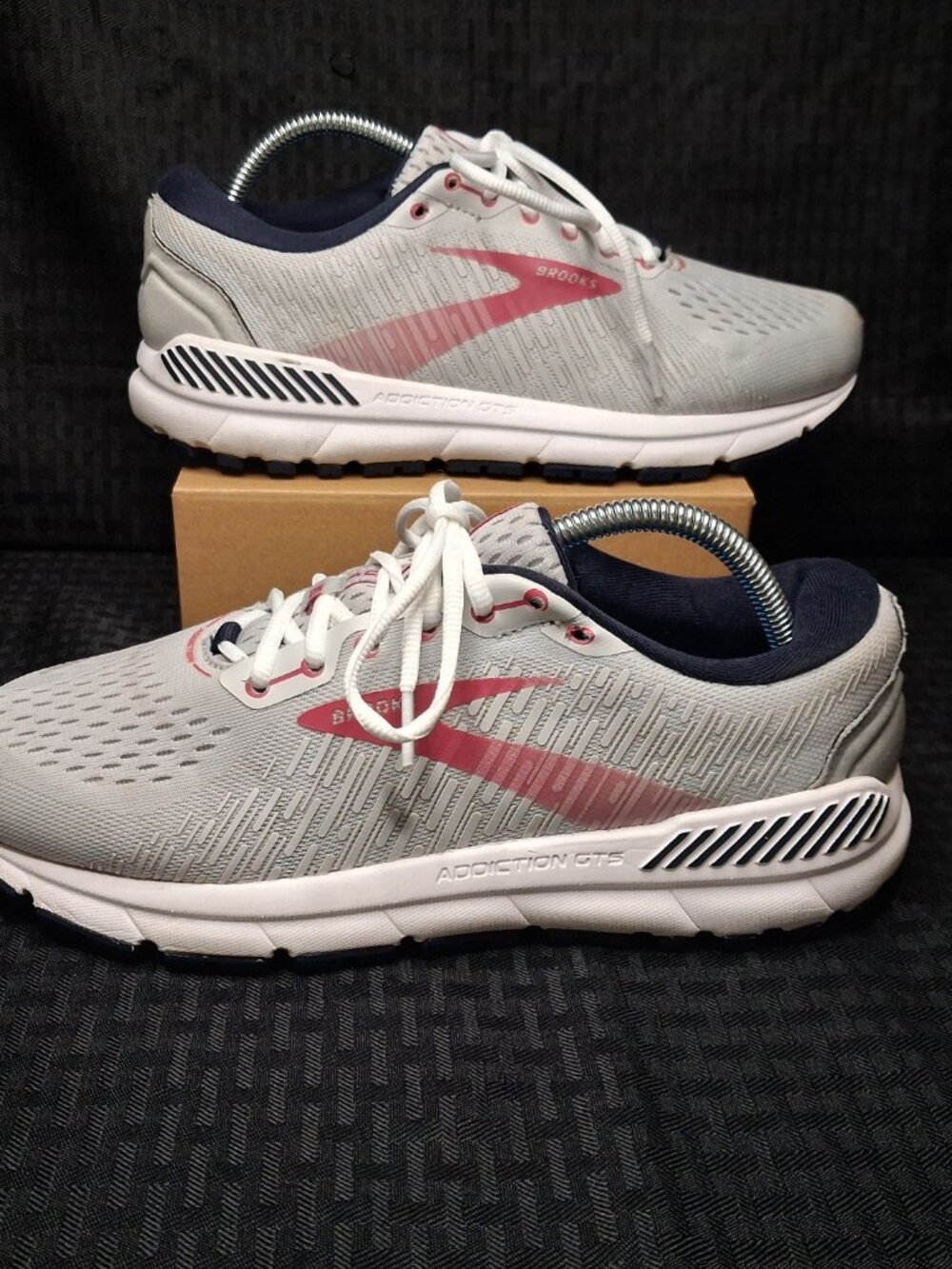 Brooks Women's Addiction GTS Running Walking Shoes in size 9.5 - Picture 8 of 12